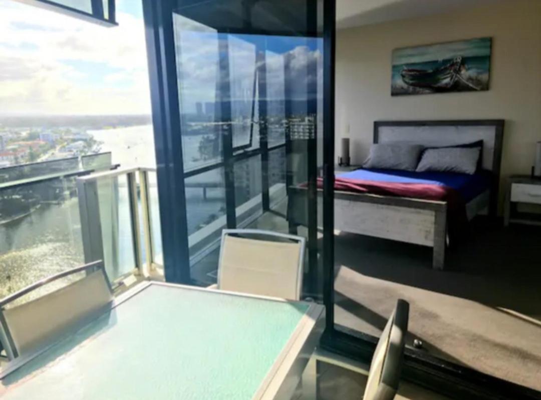 Circle Surfers Paradise Holidays エクステリア 写真