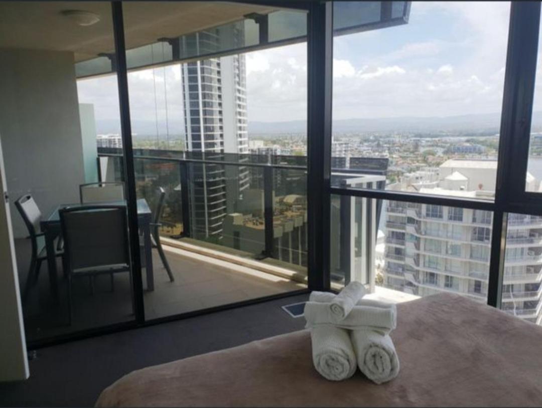 Circle Surfers Paradise Holidays エクステリア 写真